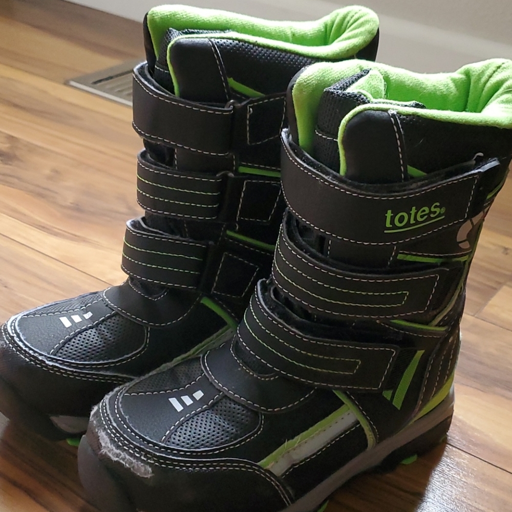 Boys snow boots